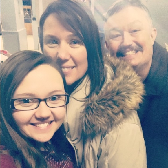 Meet your Posher, Alexa - Picture 7 of 8